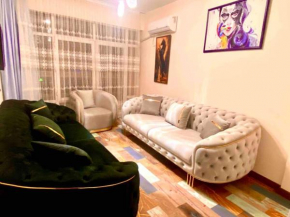 LICENSED ,JAZZY TOP CLASS 3 BEDROOMS HOMES 100Mb Wi-Fi